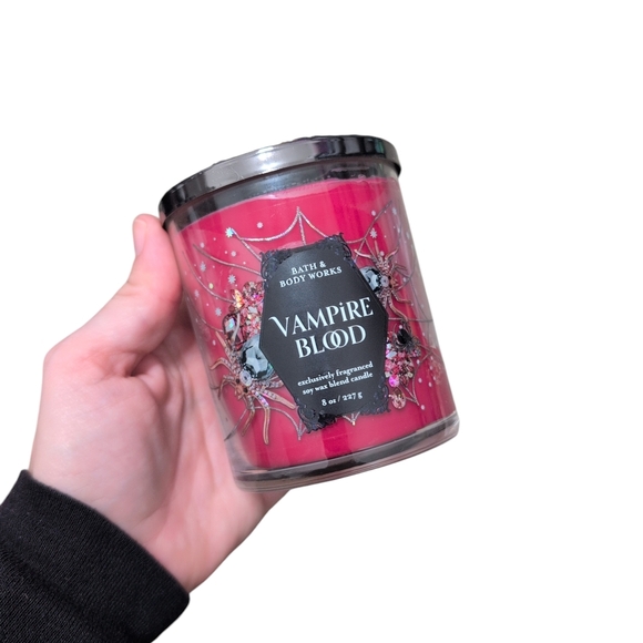 Bath & Body Works Vampire Blood Red Candle 8 ounces Soy wax blend - Picture 1 of 5